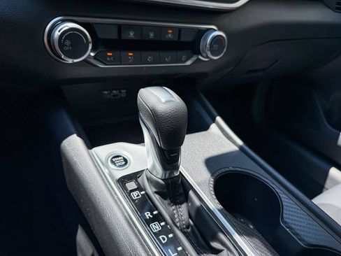 Certified 2025 Nissan Altima 2.5 S FWD image 11