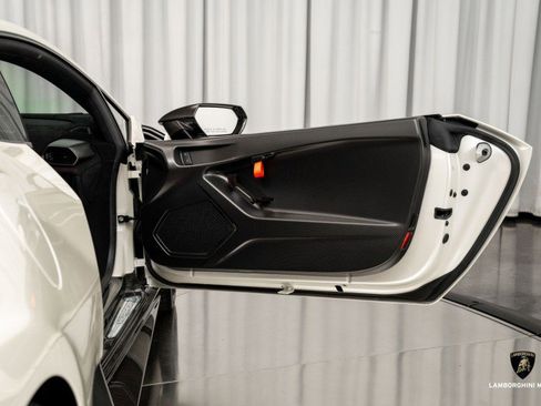 Used 2023 Lamborghini Huracan STO image 57