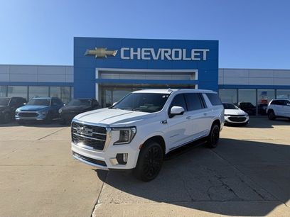 Used 2024 GMC Yukon XL SLT w/ SLT Luxury Package