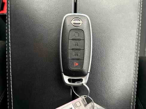 Used 2023 Nissan Rogue SV AWD/4WD image 24