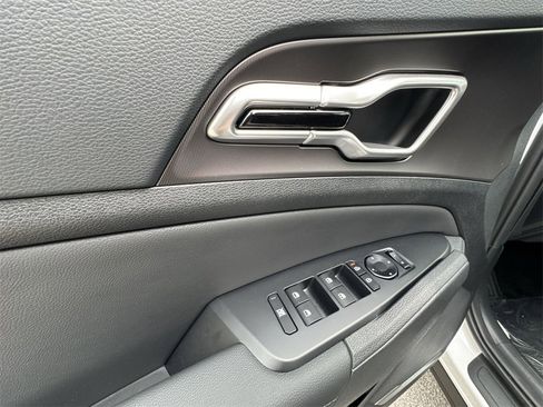 New 2026 Kia Sportage EX image 13