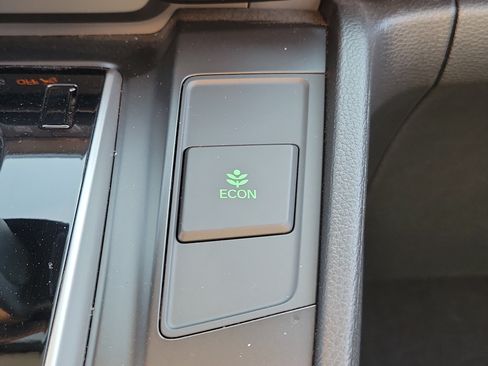 Used 2019 Honda CR-V LX image 27