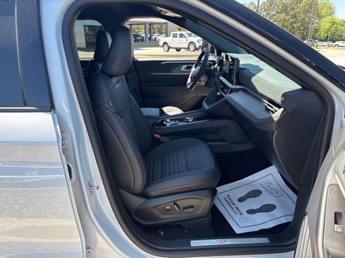 New 2026 Ford Explorer ST-Line image 23