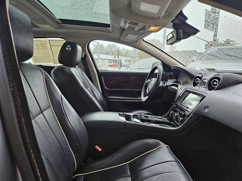 Used 2015 Jaguar XJ L Portfolio image 22