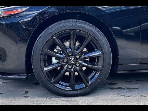 New 2026 MAZDA MAZDA3 Hatchback w/Premium Plus Pkg AWD/4WD image 40
