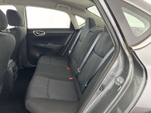 Used 2017 Nissan Sentra SR w/ SR Midnight Edition image 26