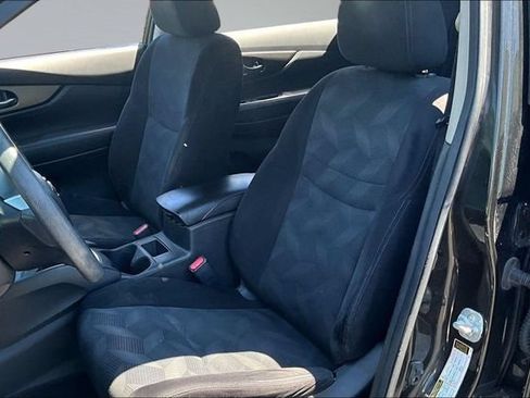 Used 2015 Nissan Rogue SV w/ SV Family Package AWD/4WD image 21