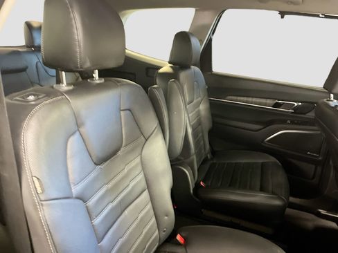 Used 2023 Kia Telluride SX Prestige AWD/4WD image 30