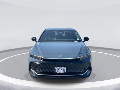 Used 2026 Toyota Crown XLE image 2