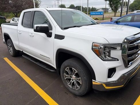 Used 2020 GMC Sierra 1500 SLE w/ SLE Value Package AWD/4WD image 1