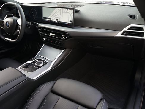 Used 2025 BMW 230i Coupe image 4