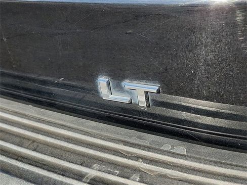 Used 2021 Chevrolet Tahoe LT image 9