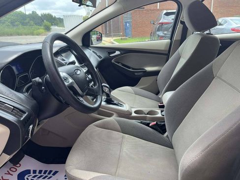 Used 2013 Ford Focus SE FWD image 10