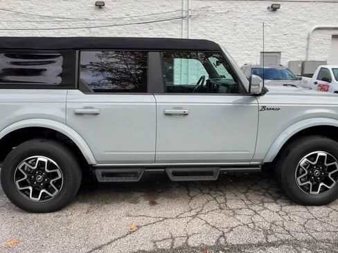 Used 2023 Ford Bronco Outer Banks image 9