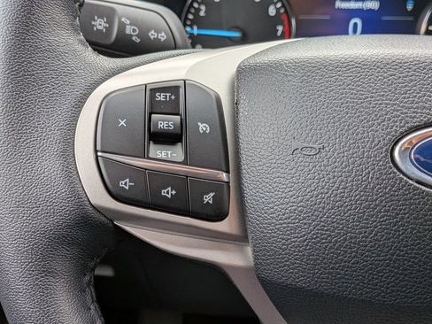 Used 2024 Ford Explorer XLT w/ Equipment Group 202A AWD/4WD image 13