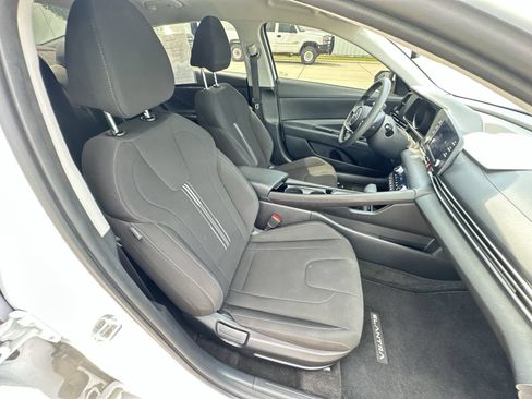 Used 2021 Hyundai Elantra Blue FWD image 26