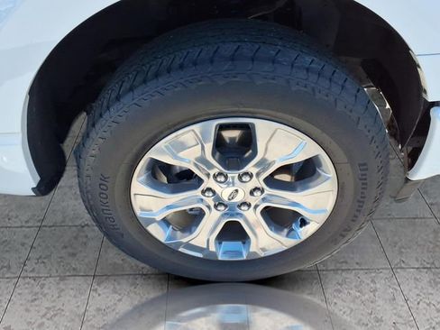 Used 2023 Ford F150 Platinum image 6