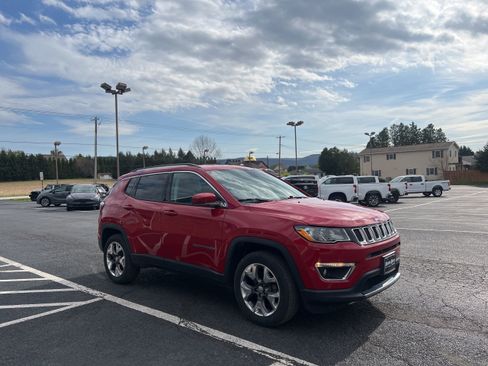 Used 2019 Jeep Compass Limited image 7