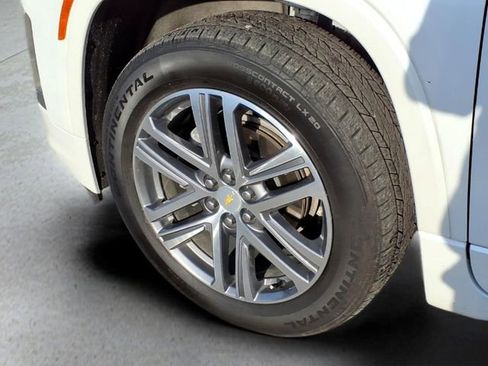 Used 2024 Chevrolet Traverse High Country w/ LPO, Floor Liner Package FWD image 10