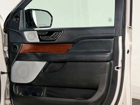 Used 2023 Lincoln Navigator Reserve AWD/4WD image 59