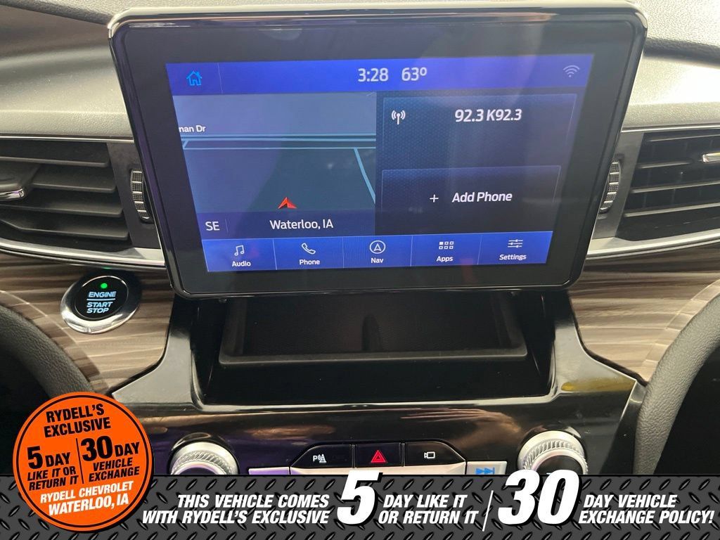 Used 2021 Ford Explorer Limited w/ Equipment Group 301A AWD/4WD image 28