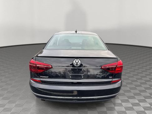 Used 2017 Volkswagen Passat 1.8T S image 4