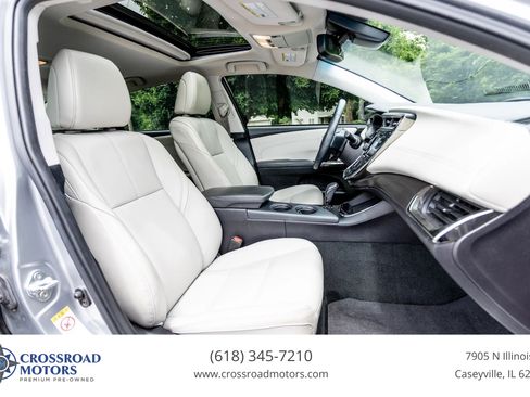 Used 2018 Toyota Avalon XLE Premium FWD image 27