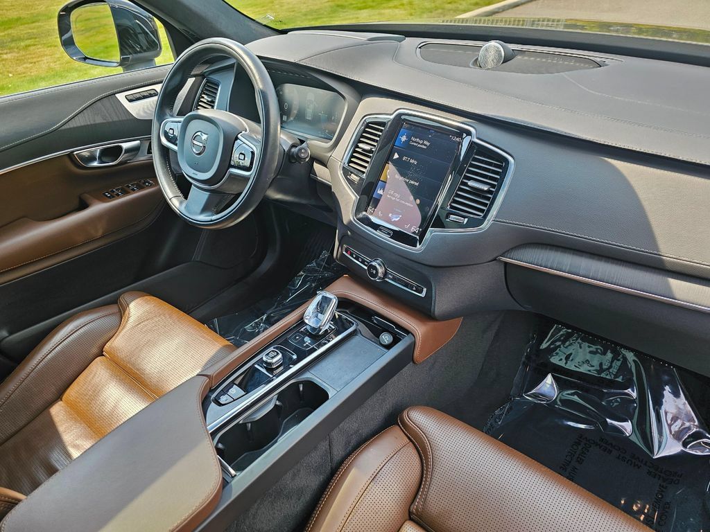 Used 2022 Volvo XC90 T8 Inscription AWD/4WD image 10