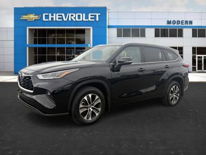 Used 2021 Toyota Highlander XLE