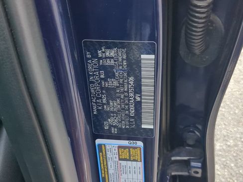 Used 2024 Kia Seltos EX FWD image 37