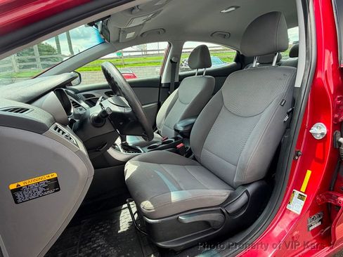 Used 2016 Hyundai Elantra SE w/ Option Group 02 FWD image 13