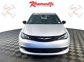 New 2026 Chrysler Voyager LX video 2