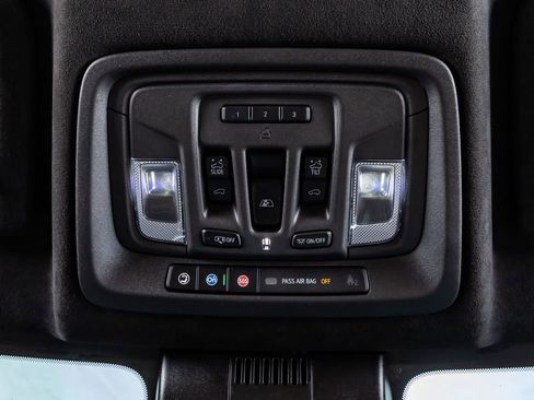 Used 2024 GMC Sierra 2500 Denali Ultimate image 29