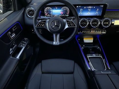 New 2026 Mercedes-Benz GLB 250 4MATIC image 12