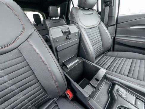 New 2026 Ford Explorer ST-Line image 31