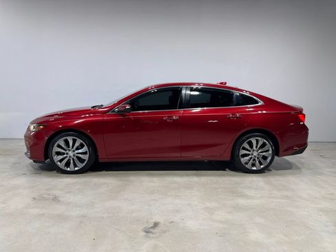 Used 2016 Chevrolet Malibu Premier w/ Driver Confidence Package FWD image 4