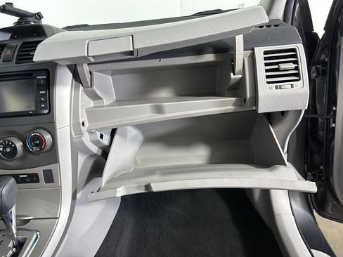 Used 2013 Toyota Corolla LE image 24