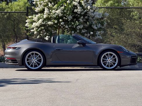 Certified 2024 Porsche 911 Carrera RWD image 8