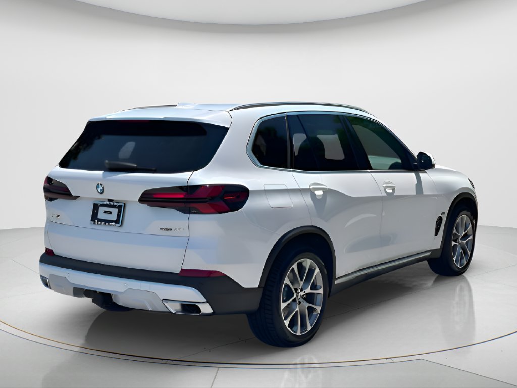 Used 2026 BMW X5 sDrive40i w/ Parking Assistance Package RWD image 5