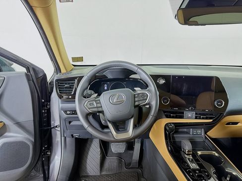 Used 2025 Lexus NX 250 FWD w/ Accessory Package (2T) image 20