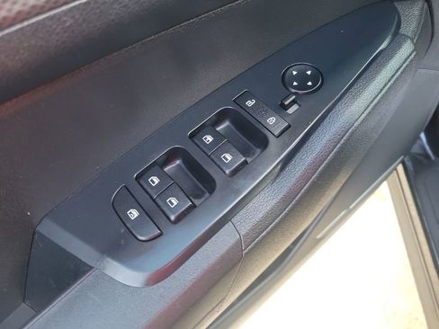 Used 2023 Kia Sportage LX image 13