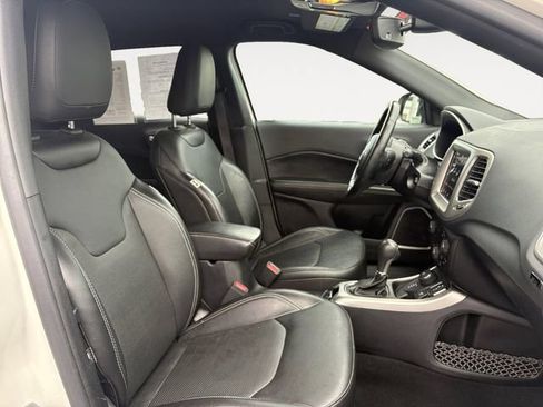 Used 2021 Jeep Compass Latitude AWD/4WD image 15