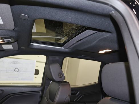 New 2026 GMC Canyon Elevation w/ Convenience Package image 6