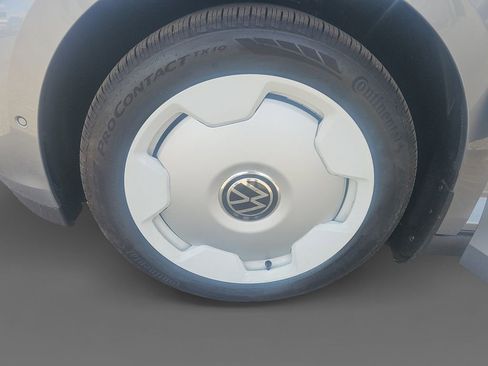 New 2025 Volkswagen ID. Buzz 1st Edition image 14