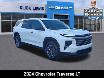 Used 2024 Chevrolet Traverse LT
