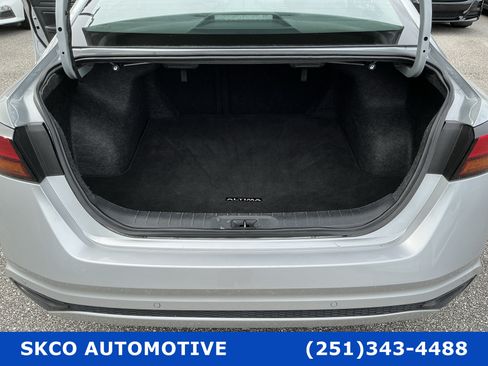 Used 2024 Nissan Altima 2.5 S FWD image 21