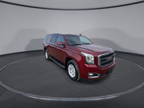 Certified 2017 GMC Yukon XL SLT w/ Open Road Package image 2