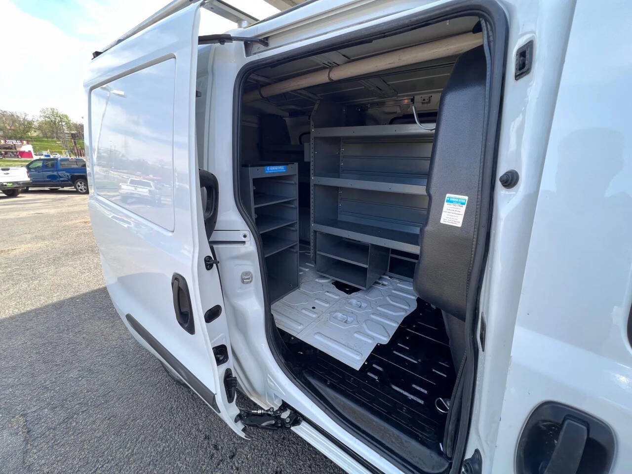 Used 2022 RAM ProMaster City Tradesman FWD image 17