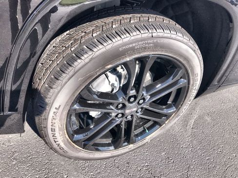 New 2026 GMC Acadia Denali w/ Super Cruise Package FWD image 10