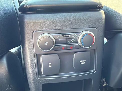 Used 2021 Ford Explorer Limited w/ Equipment Group 301A AWD/4WD image 32